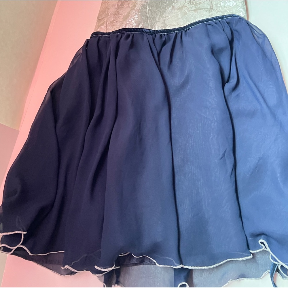 Formal Flowy Dress - Picture 6 of 8
